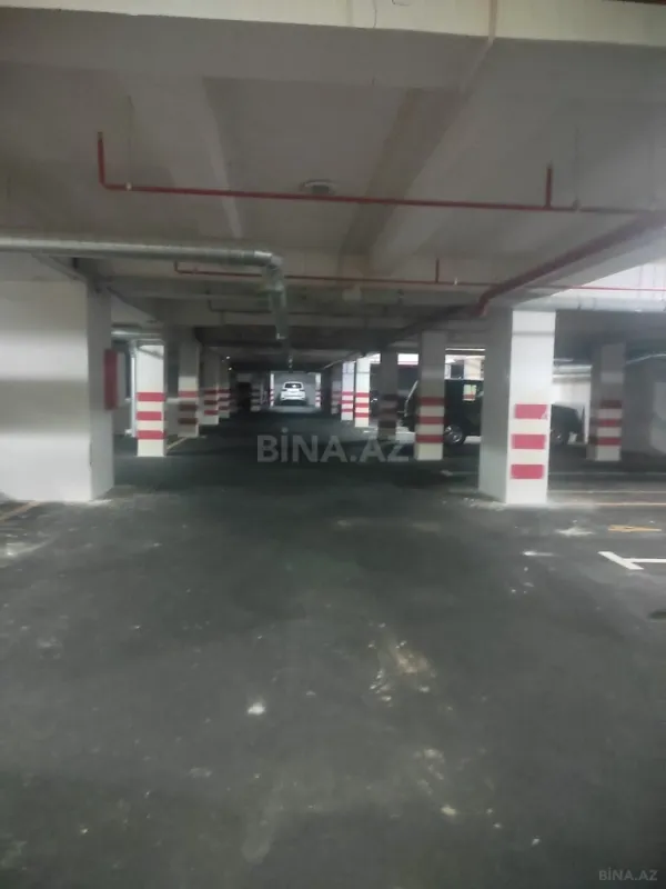 Satılır 4 otaqlı mənzil 312 m²