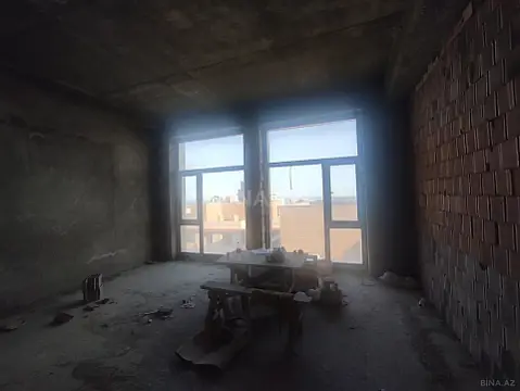 Satılır 4 otaqlı mənzil 312 m²