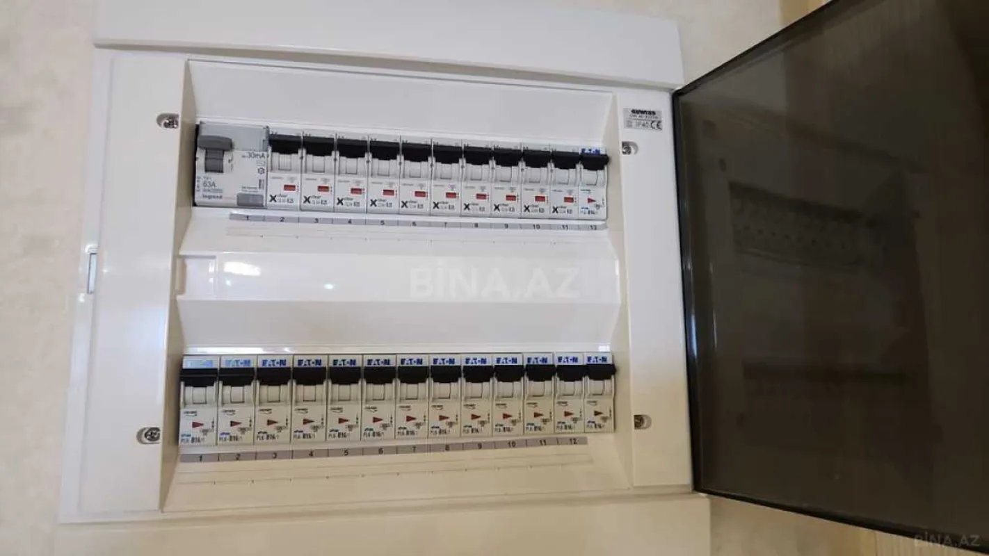 Satılır 3 otaqlı mənzil 125.5 m²