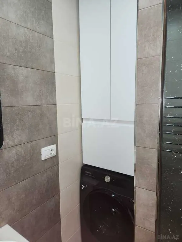 Satılır 3 otaqlı mənzil 125.5 m²