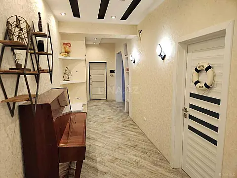 Satılır 3 otaqlı mənzil 125.5 m²