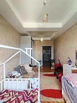 Satılır 3 otaqlı mənzil 140 m²