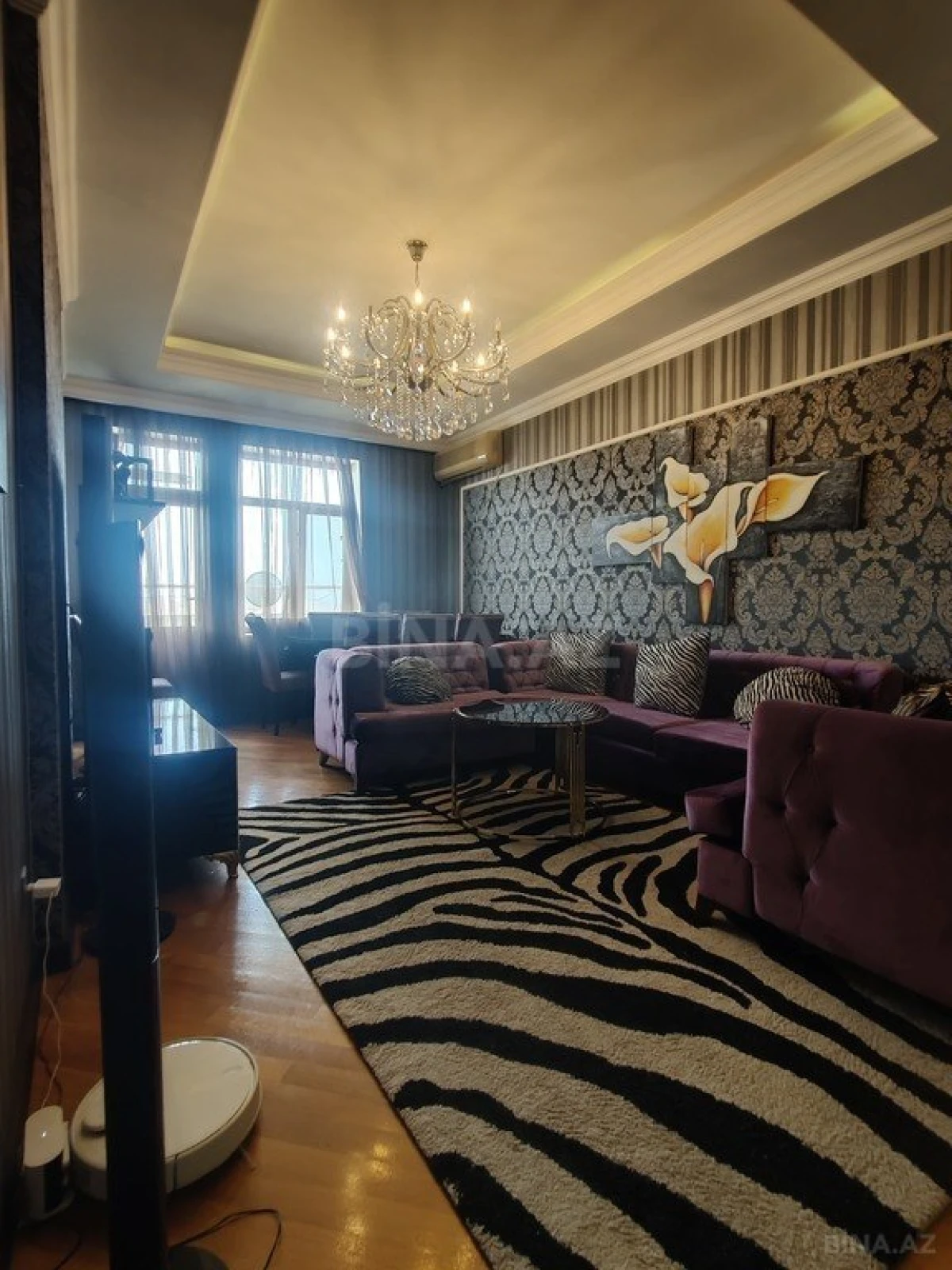 Satılır 3 otaqlı mənzil 140 m²