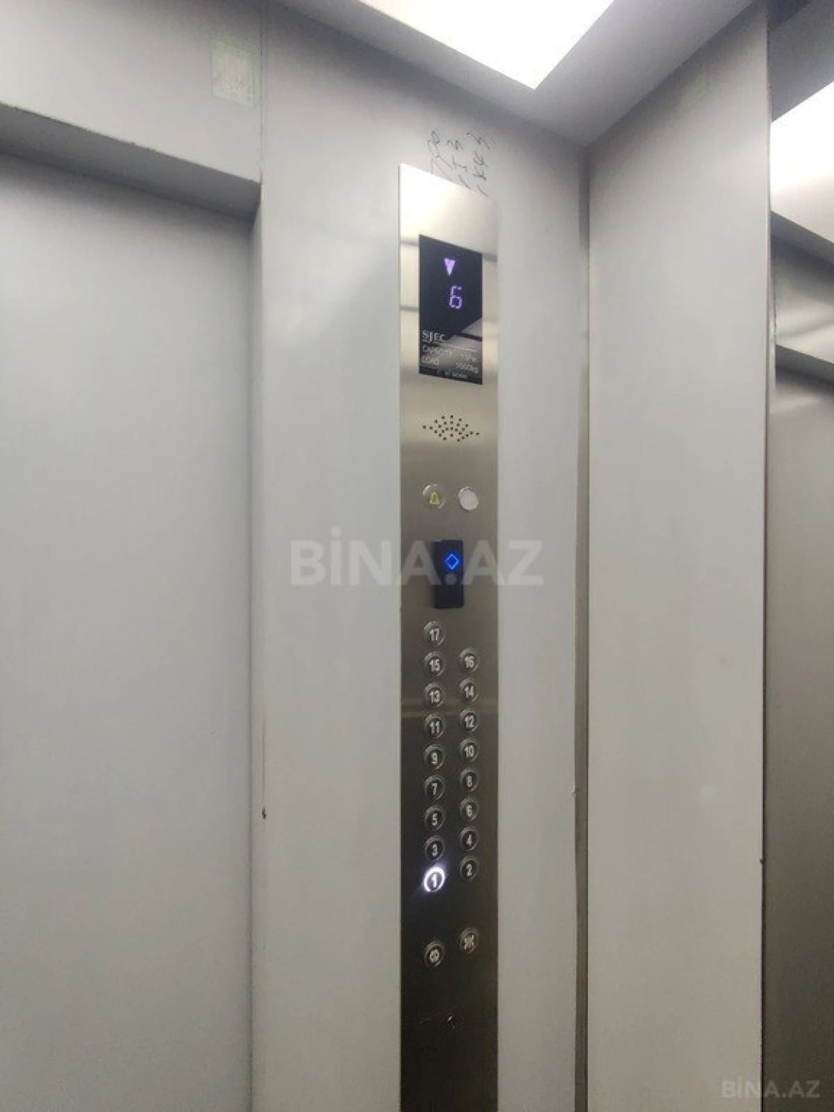 Satılır 3 otaqlı mənzil 140 m²