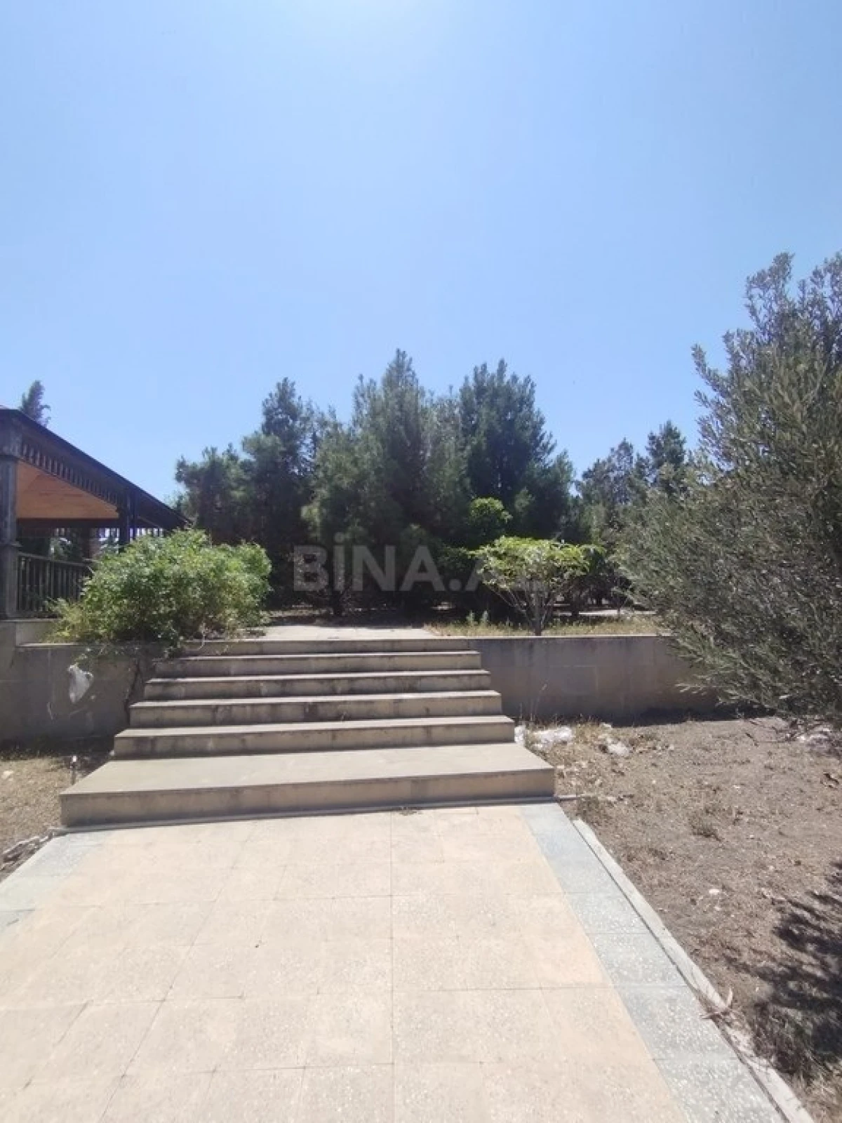 Satılır 6 otaqlı həyət evi 250 m²