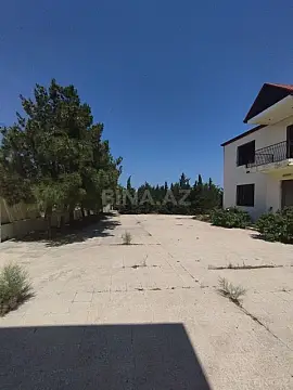 Satılır 6 otaqlı həyət evi 250 m²