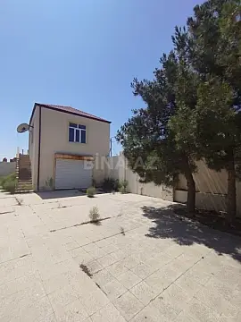 Satılır 6 otaqlı həyət evi 250 m²