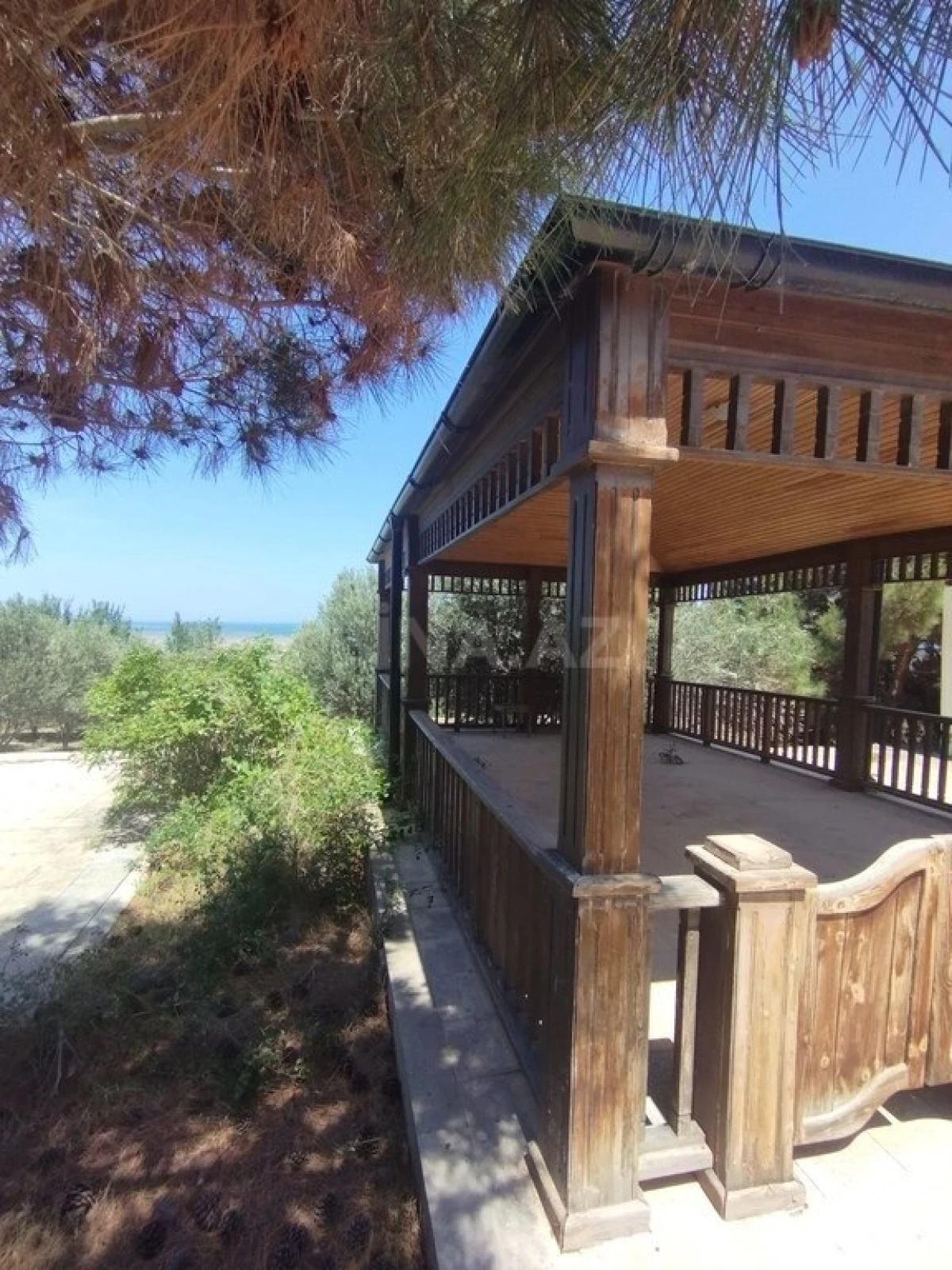 Satılır 6 otaqlı həyət evi 250 m²