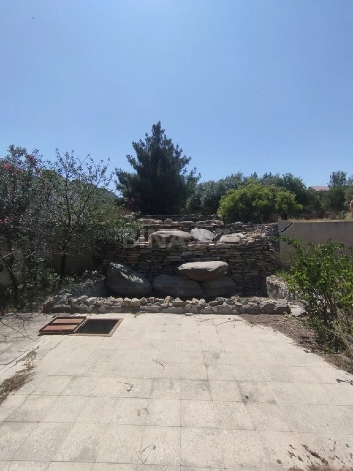 Satılır 6 otaqlı həyət evi 250 m²