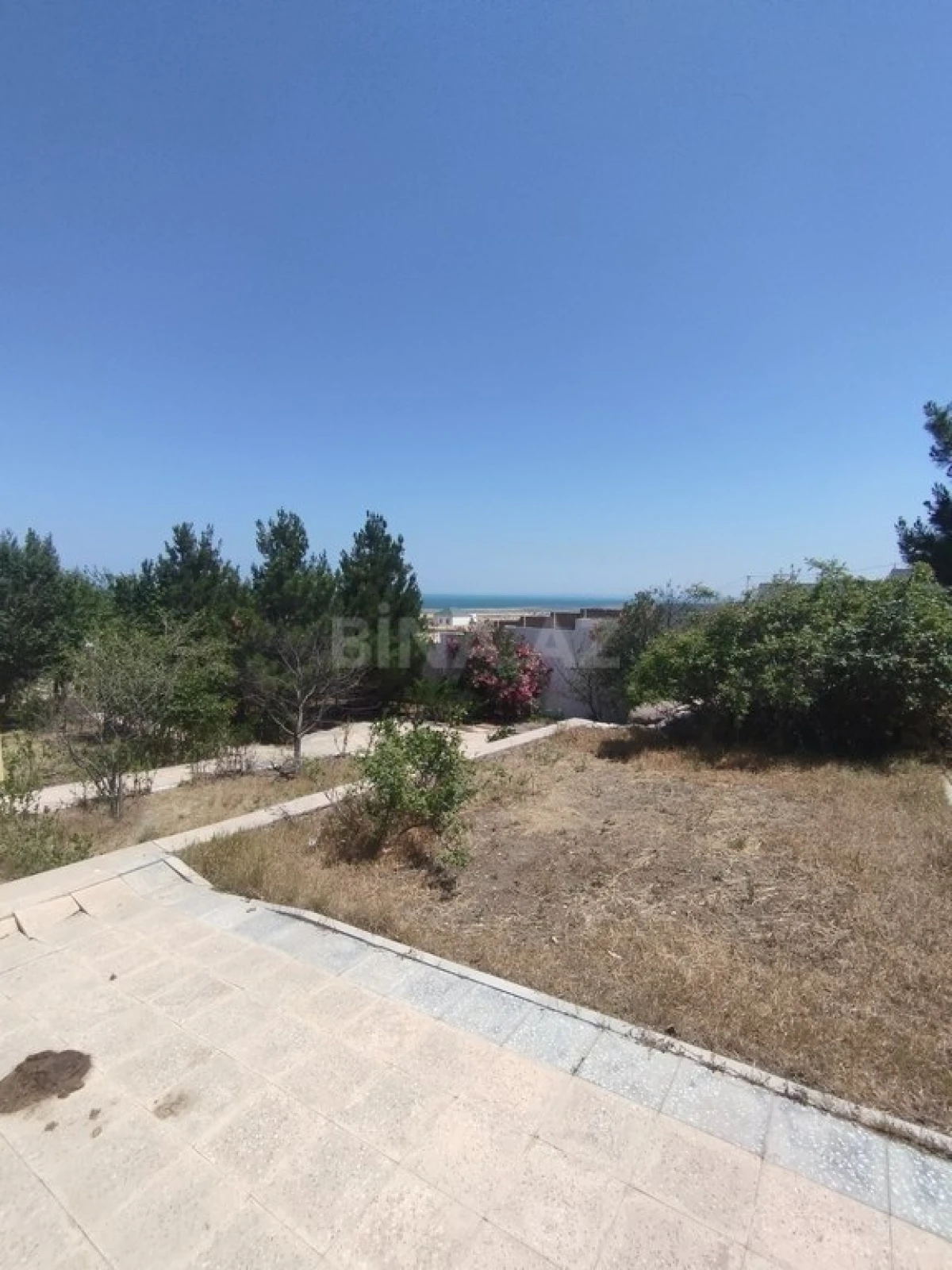 Satılır 6 otaqlı həyət evi 250 m²