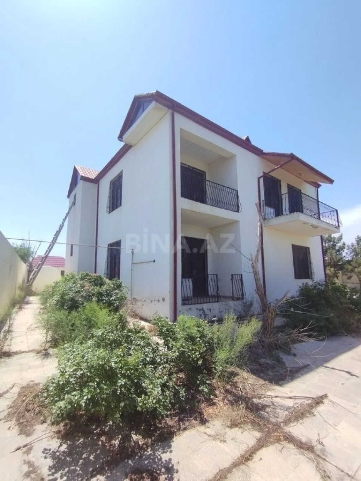 Satılır 6 otaqlı həyət evi 250 m²