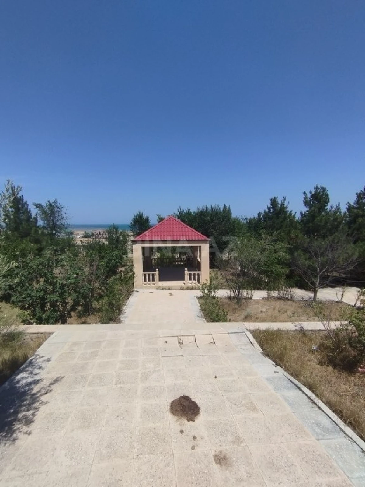 Satılır 6 otaqlı həyət evi 250 m²