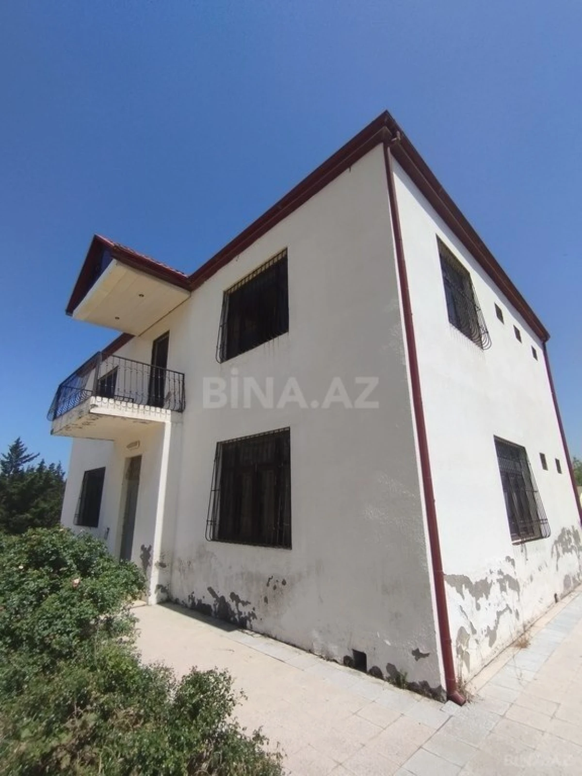 Satılır 6 otaqlı həyət evi 250 m²