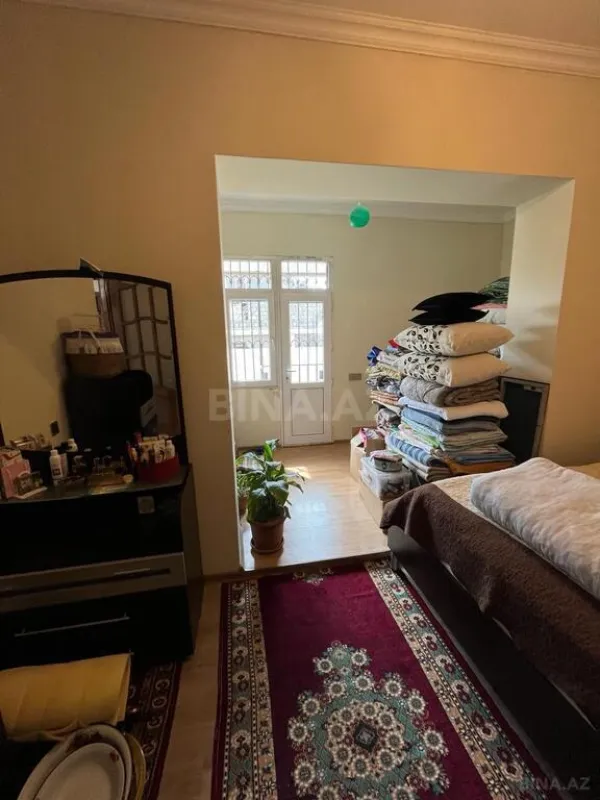 Satılır 4 otaqlı həyət evi 150 m²