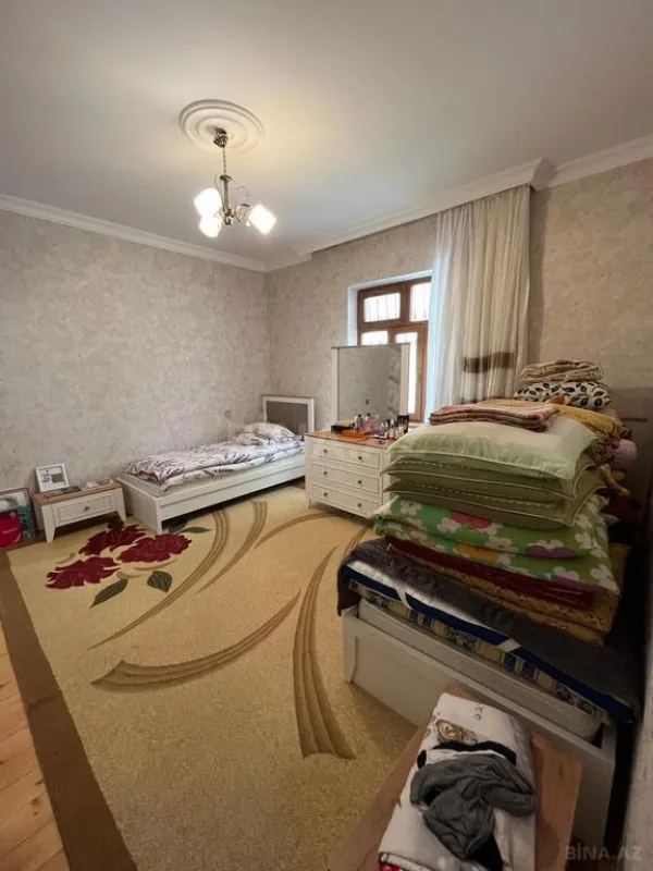 Satılır 4 otaqlı həyət evi 150 m²