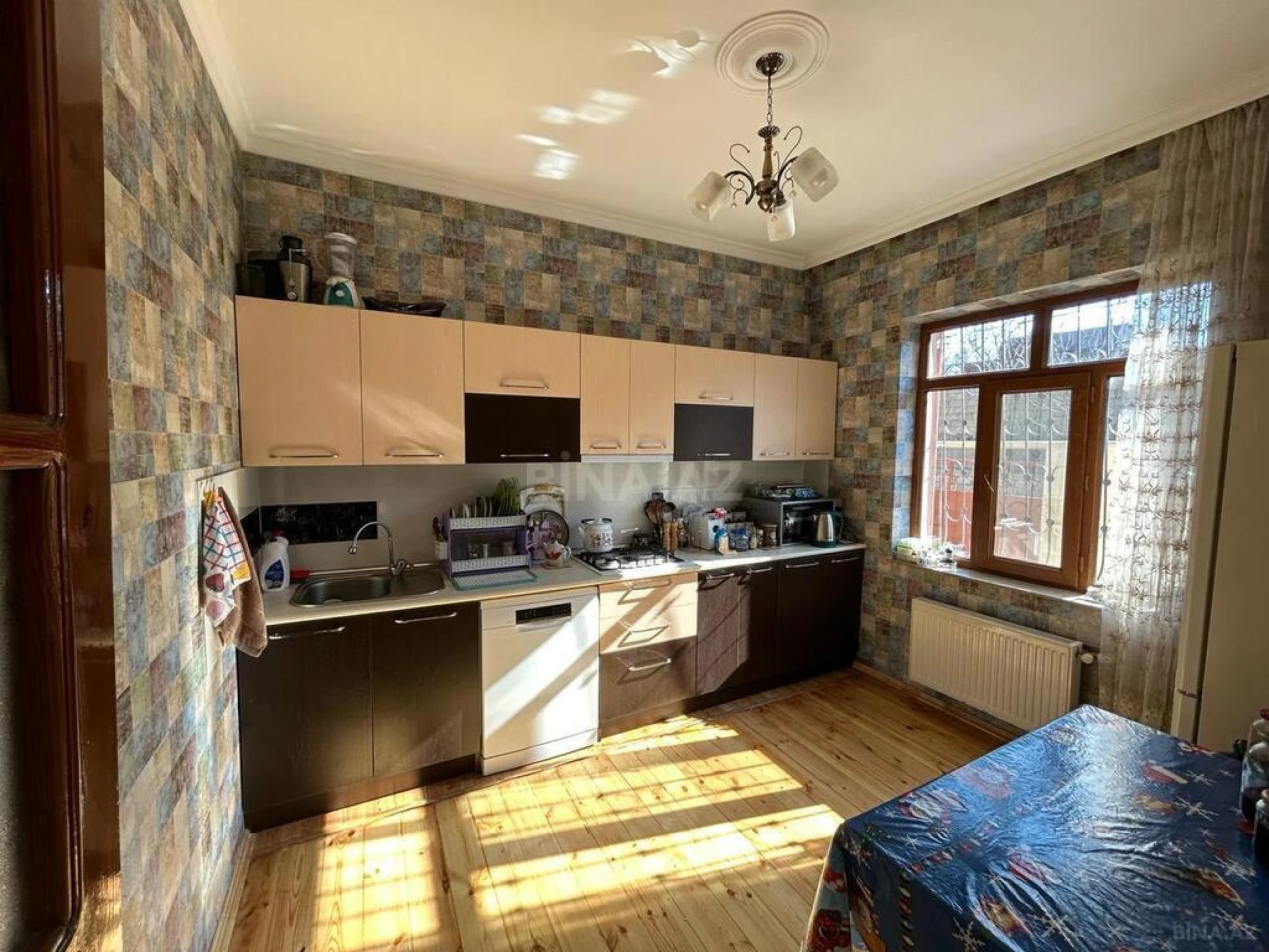 Satılır 4 otaqlı həyət evi 150 m²