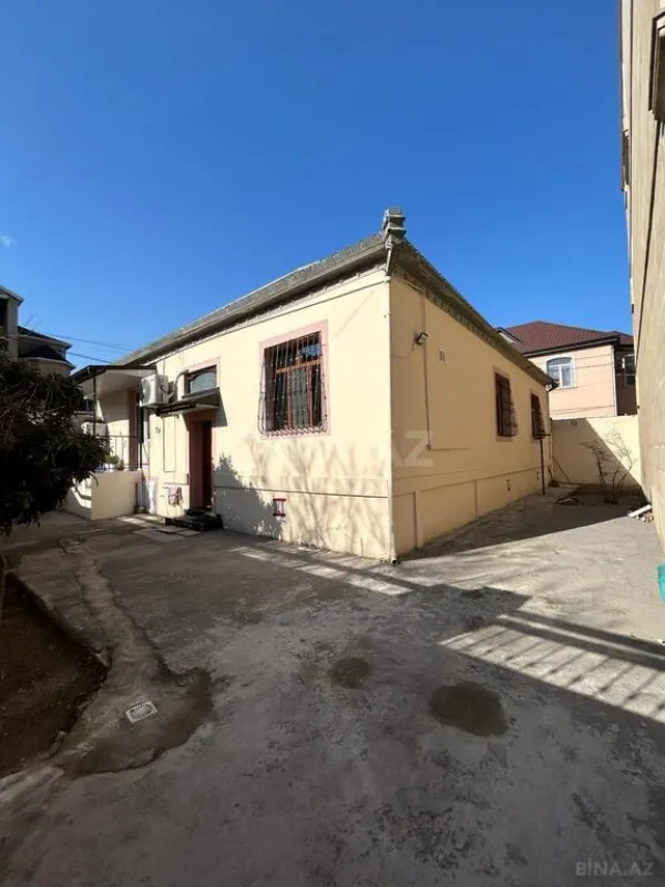 Satılır 4 otaqlı həyət evi 150 m²