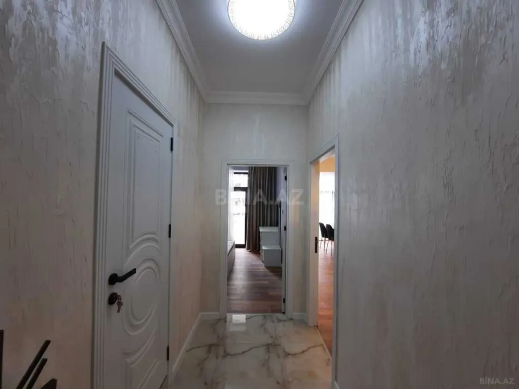 Kirayə verilir 2 otaqlı mənzil 65 m²