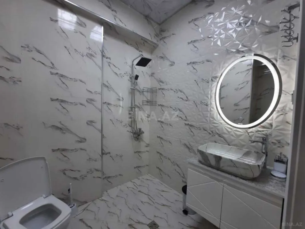 Kirayə verilir 2 otaqlı mənzil 65 m²