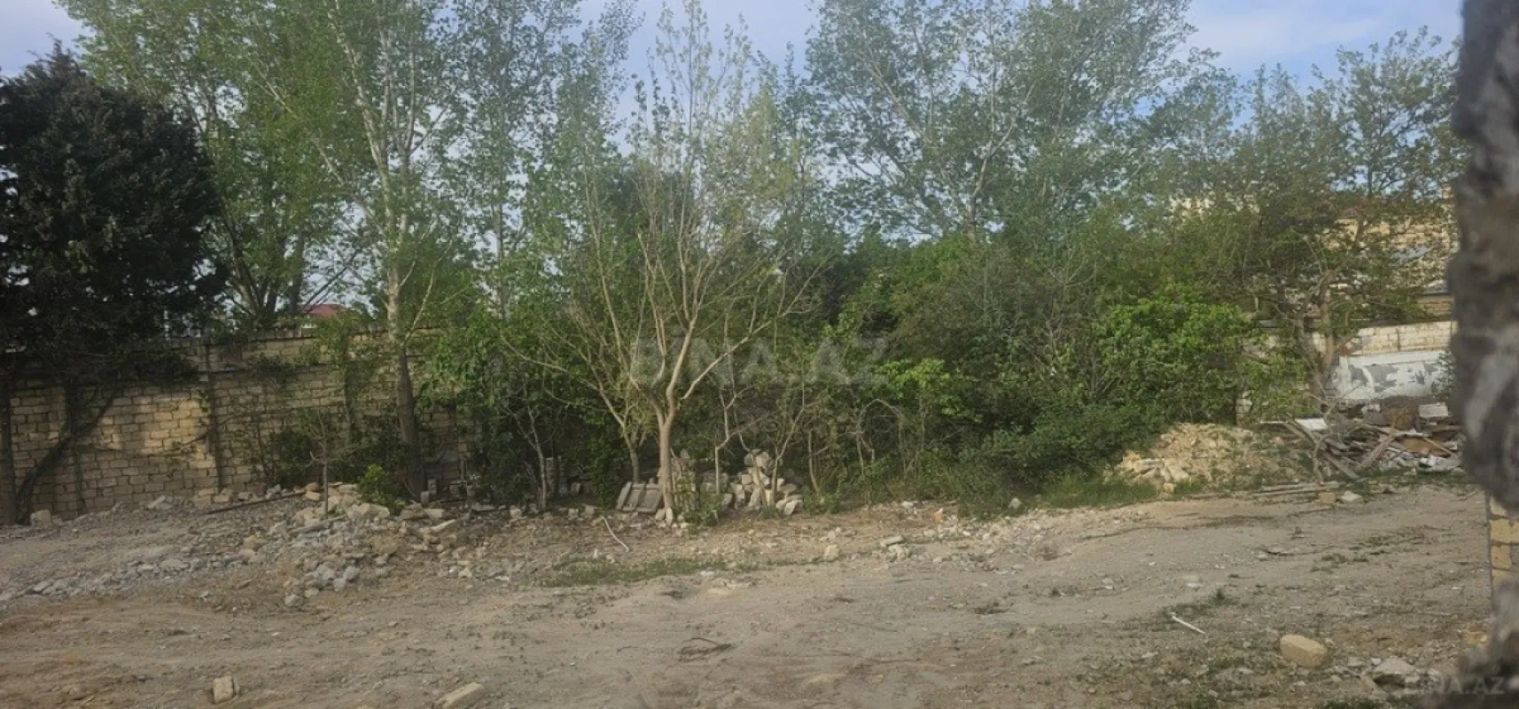 Satılır torpaq sahəsi 370 m²