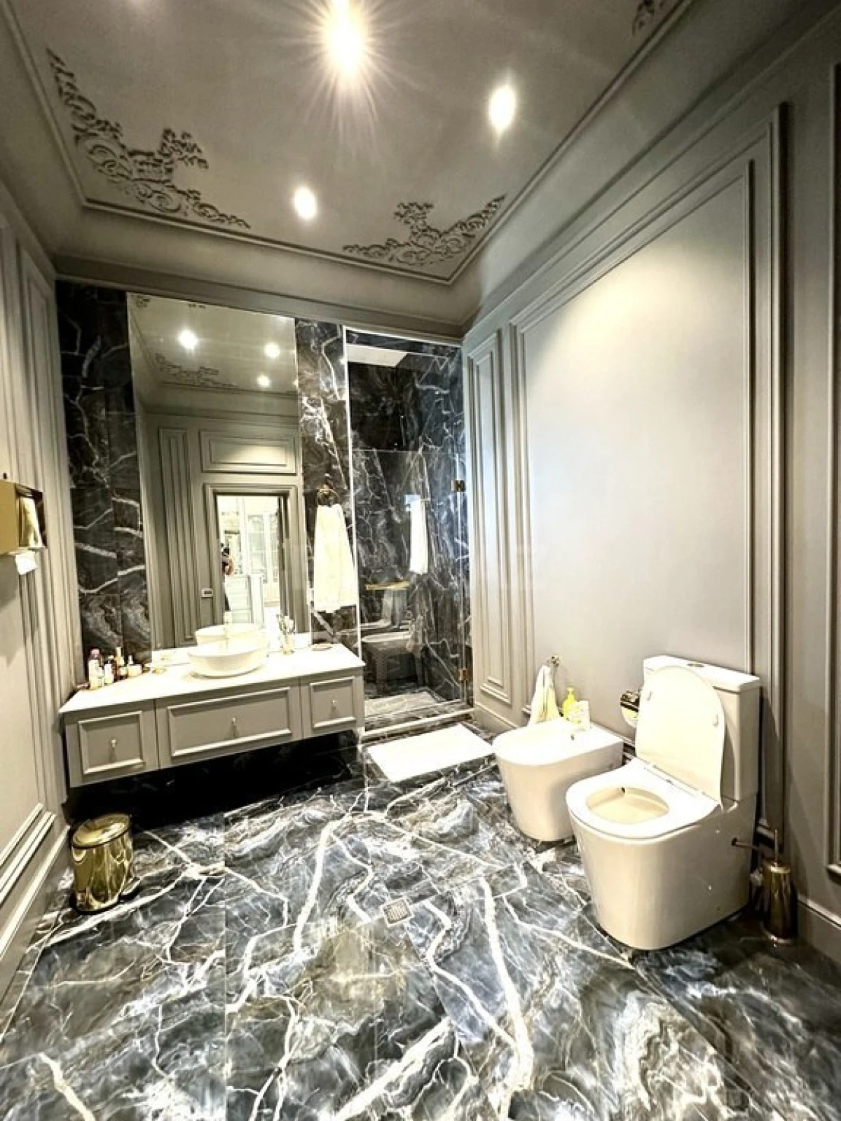 Satılır 7 otaqlı həyət evi 980 m²