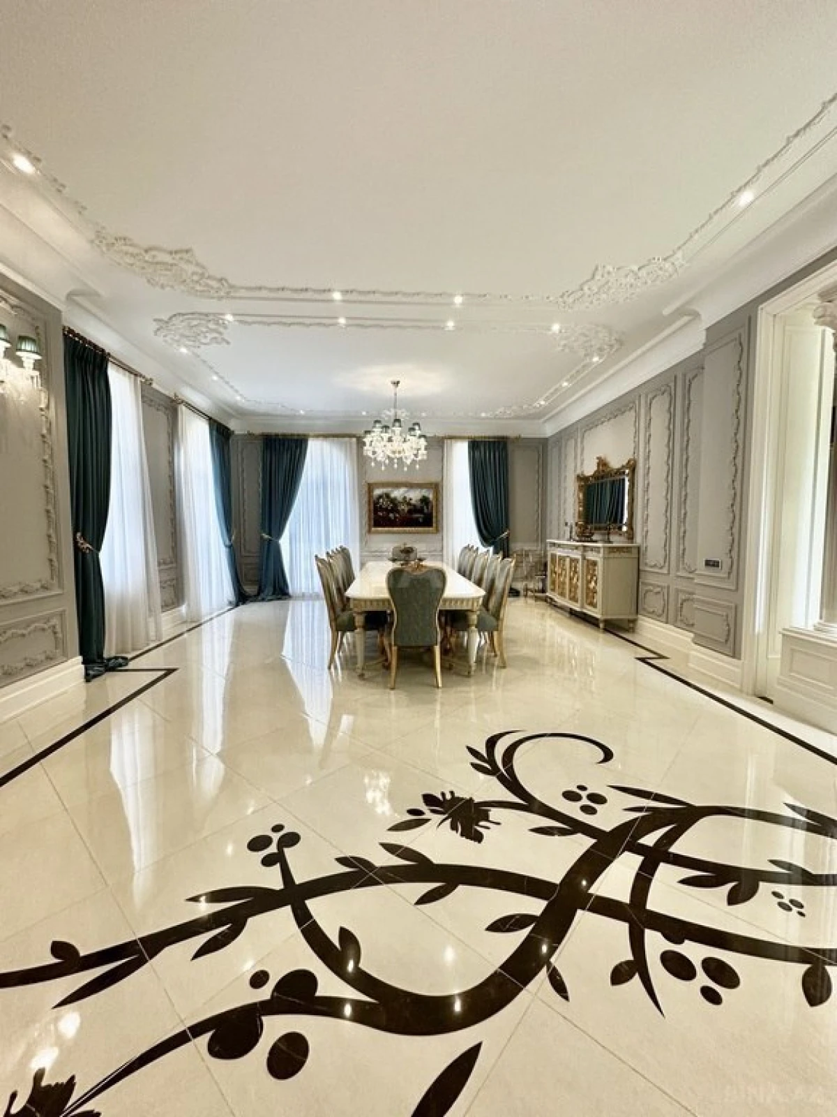 Satılır 7 otaqlı həyət evi 980 m²