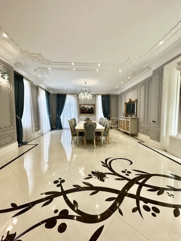 Satılır 7 otaqlı həyət evi 980 m²