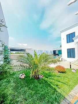 Satılır 6 otaqlı həyət evi 450 m²