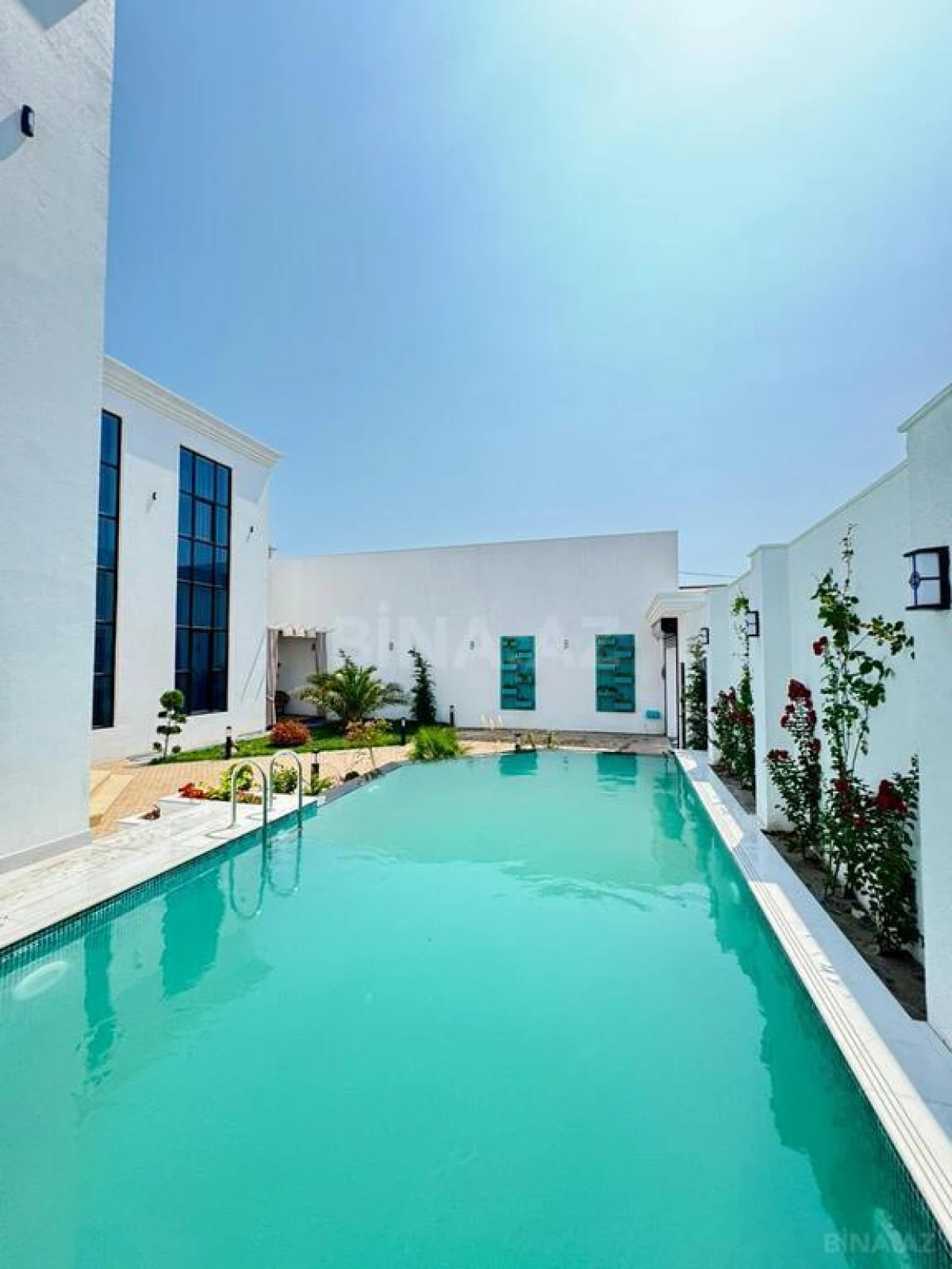 Satılır 6 otaqlı həyət evi 450 m²