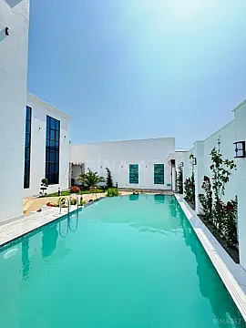 Satılır 6 otaqlı həyət evi 450 m²