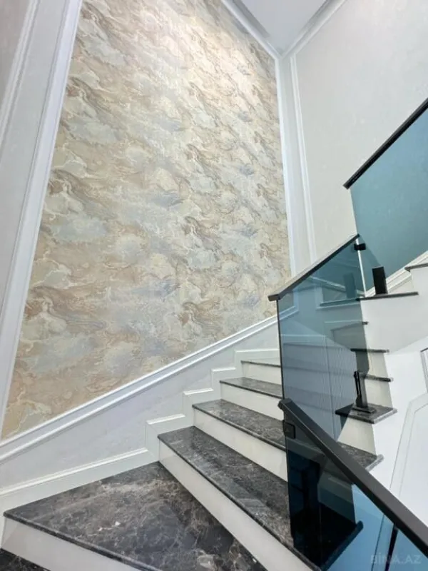 Satılır 6 otaqlı həyət evi 450 m²