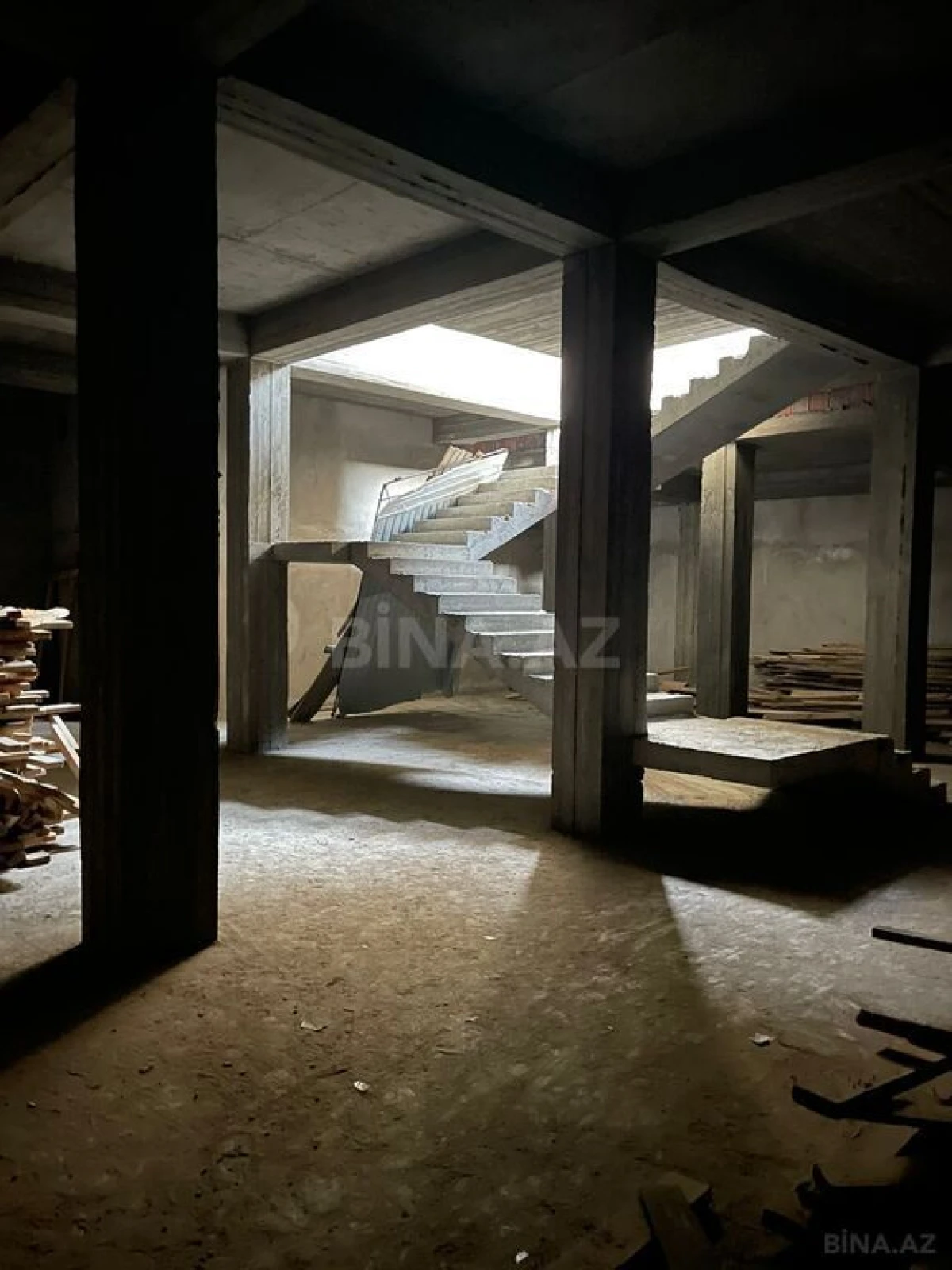 Satılır obyekt 6000 m²