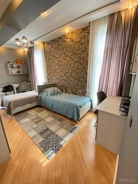 Satılır 4 otaqlı mənzil 183 m²