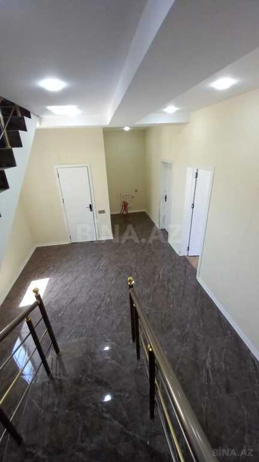 Satılır 3 otaqlı həyət evi 140 m²