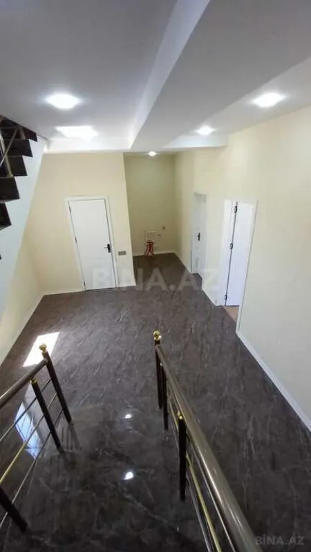 Satılır 3 otaqlı həyət evi 140 m²