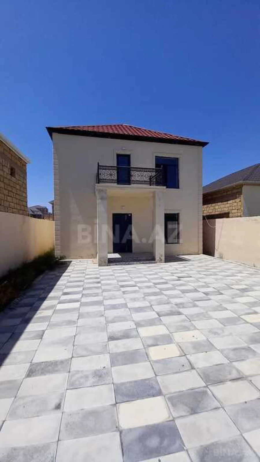 Satılır 3 otaqlı həyət evi 140 m²