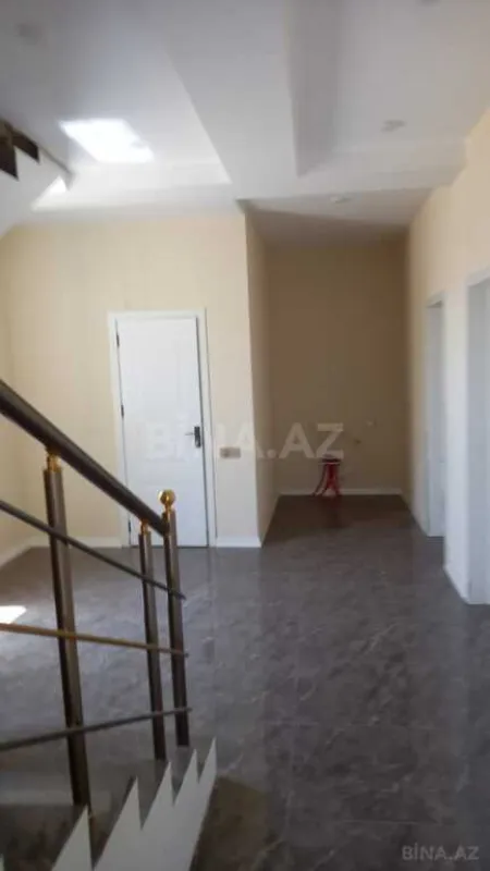 Satılır 3 otaqlı həyət evi 140 m²