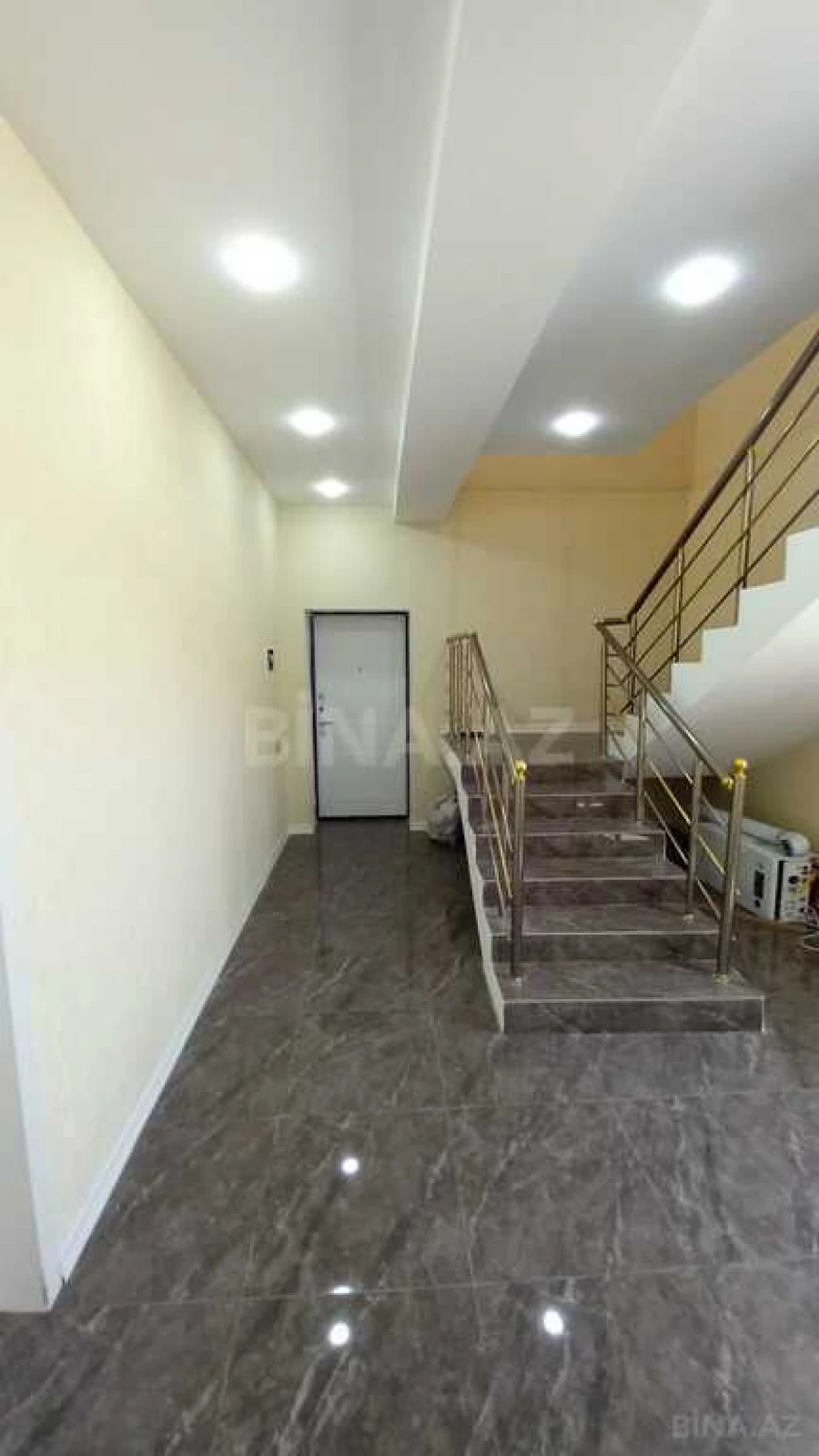 Satılır 3 otaqlı həyət evi 140 m²