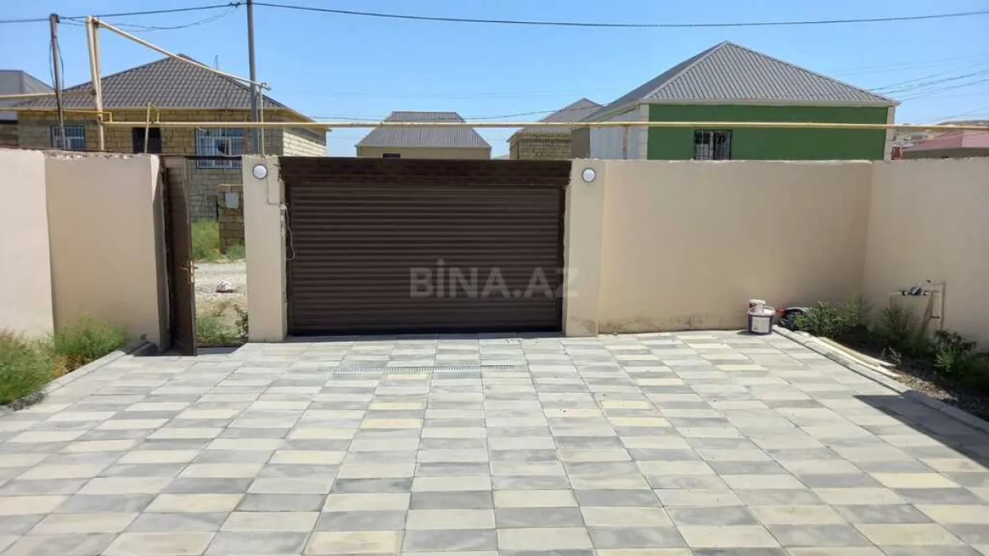 Satılır 3 otaqlı həyət evi 140 m²