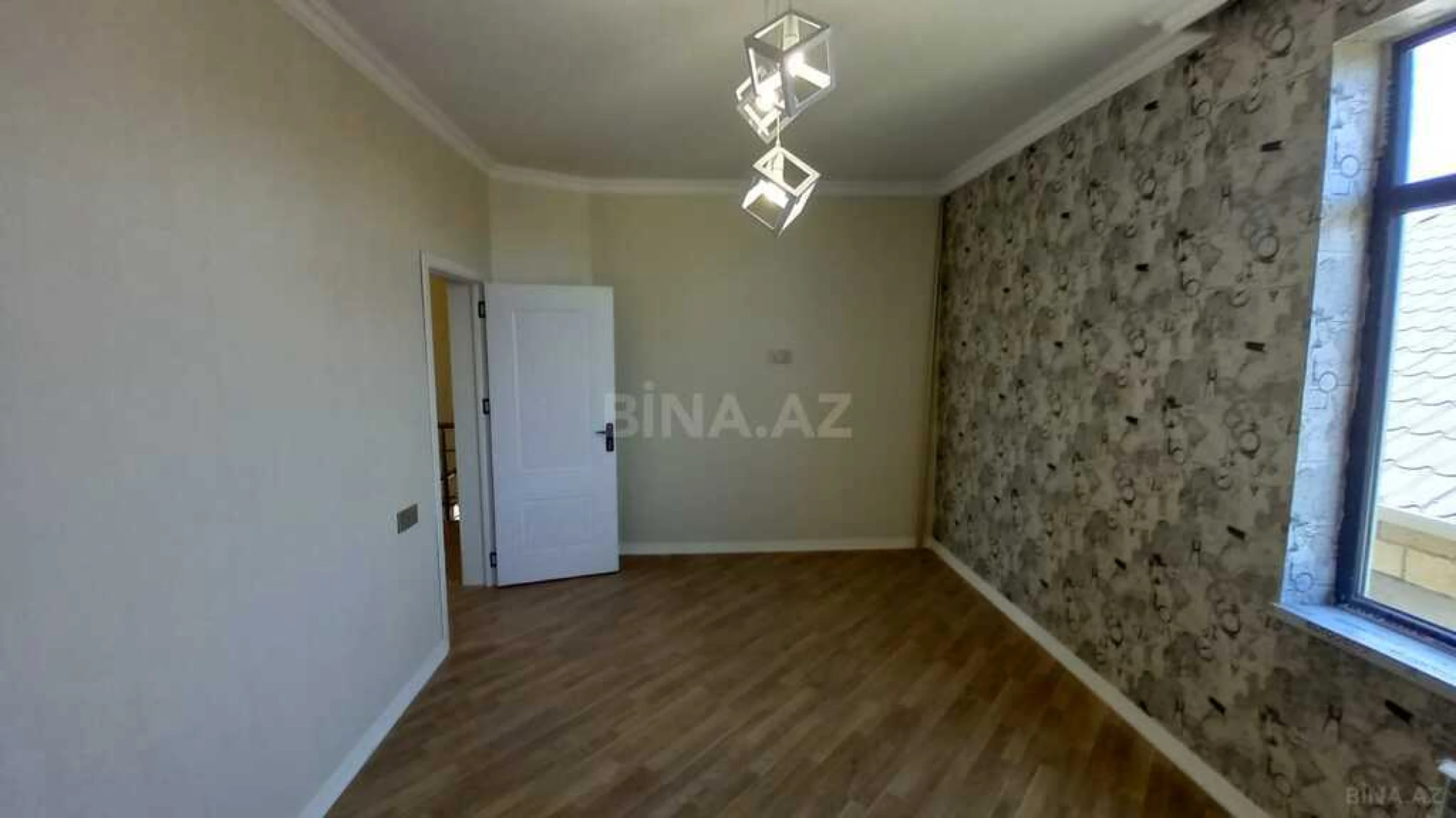 Satılır 3 otaqlı həyət evi 140 m²