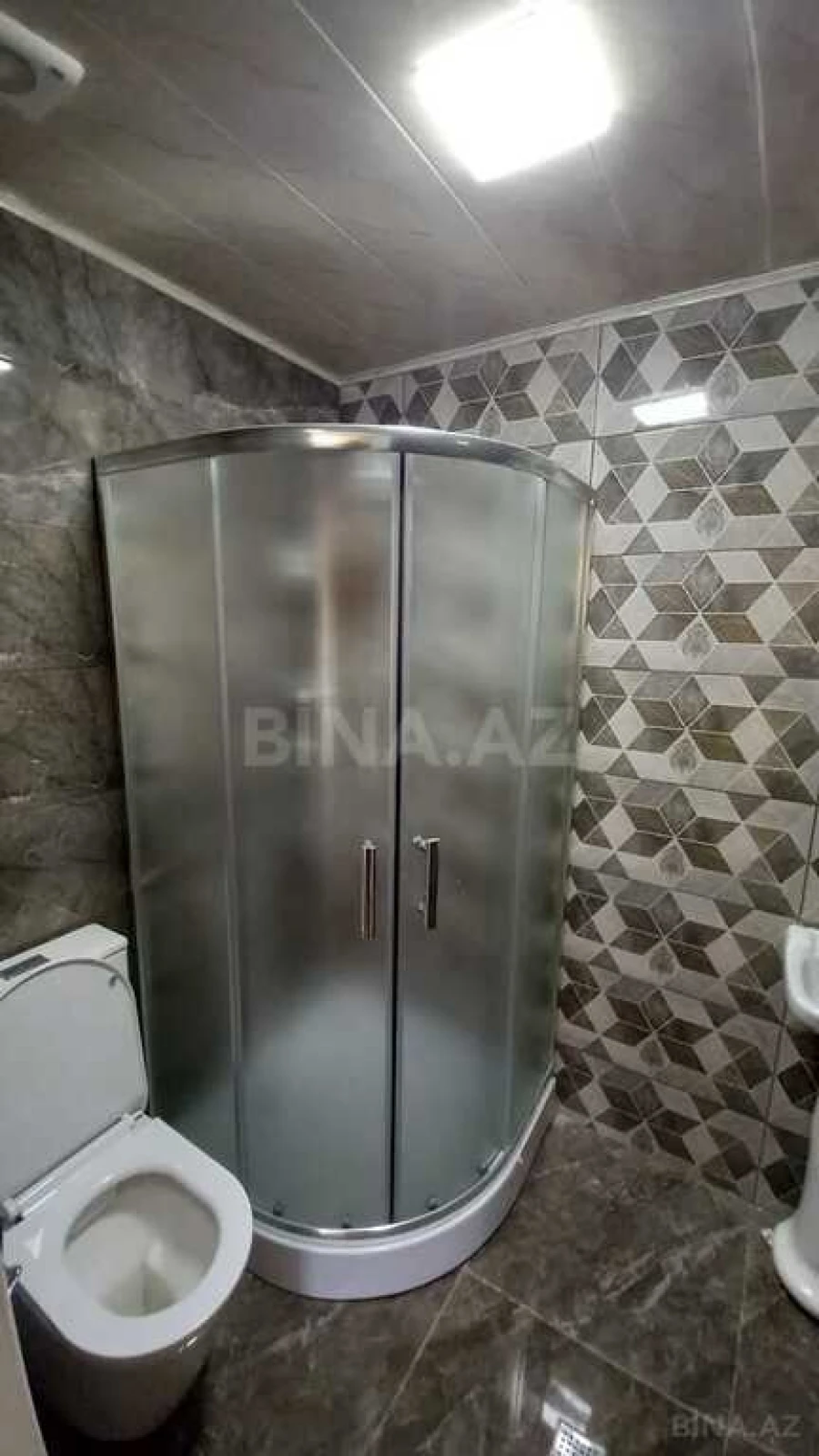 Satılır 3 otaqlı həyət evi 140 m²