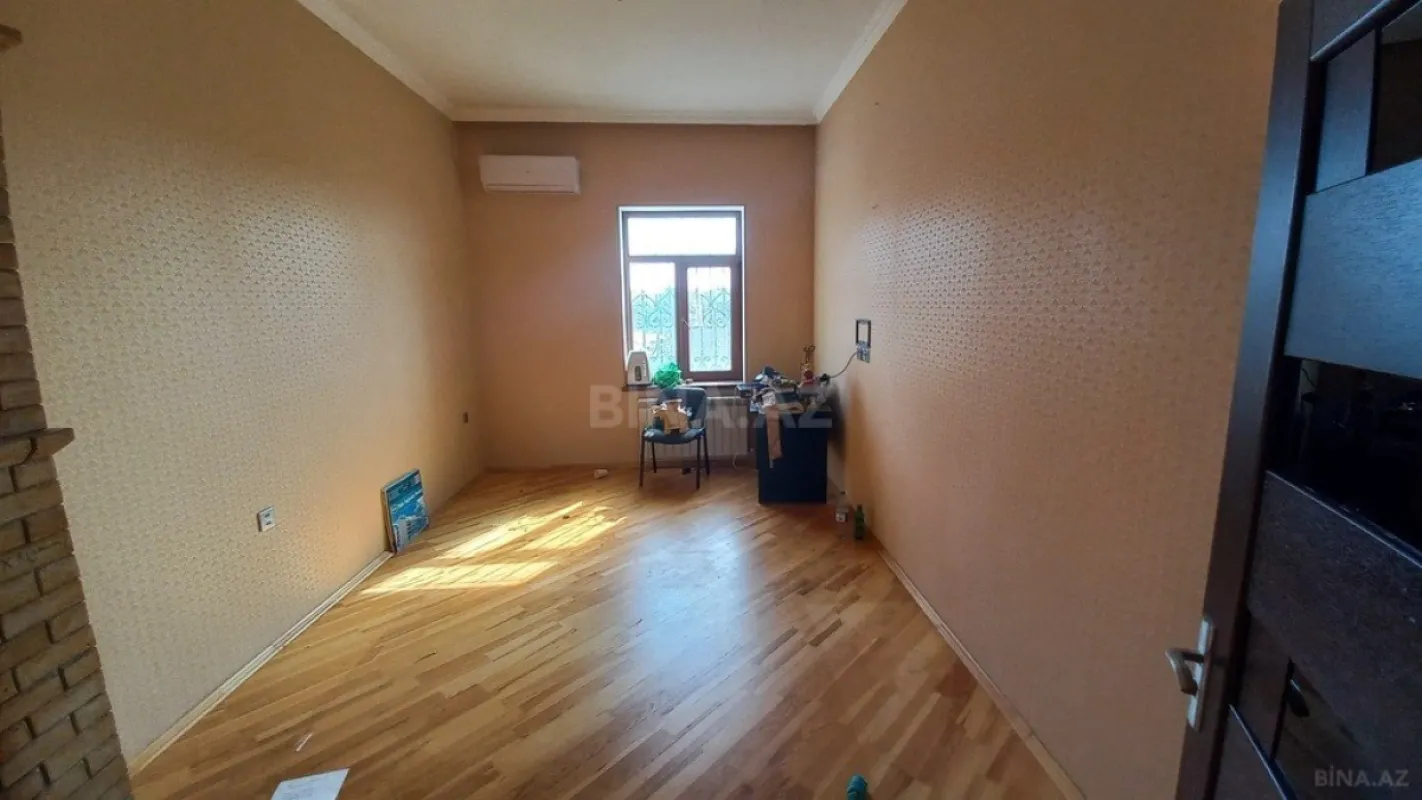 Kirayə verilir 12 otaqlı ofis 800 m²