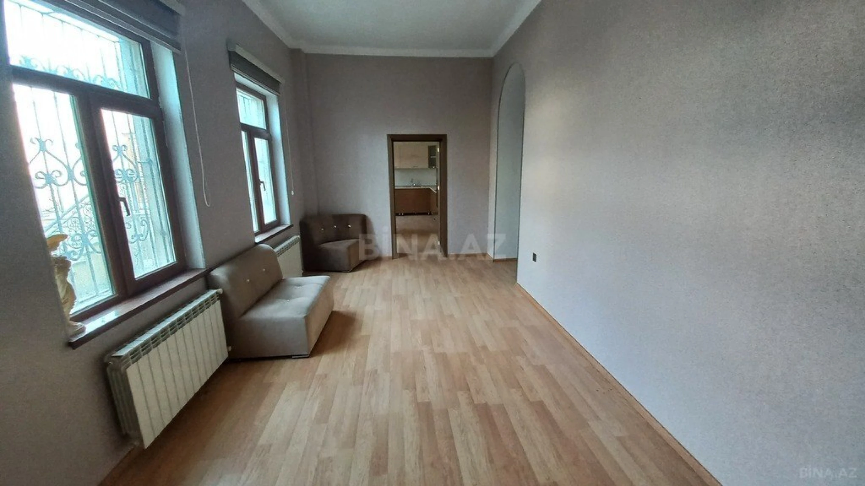 Kirayə verilir 12 otaqlı ofis 800 m²