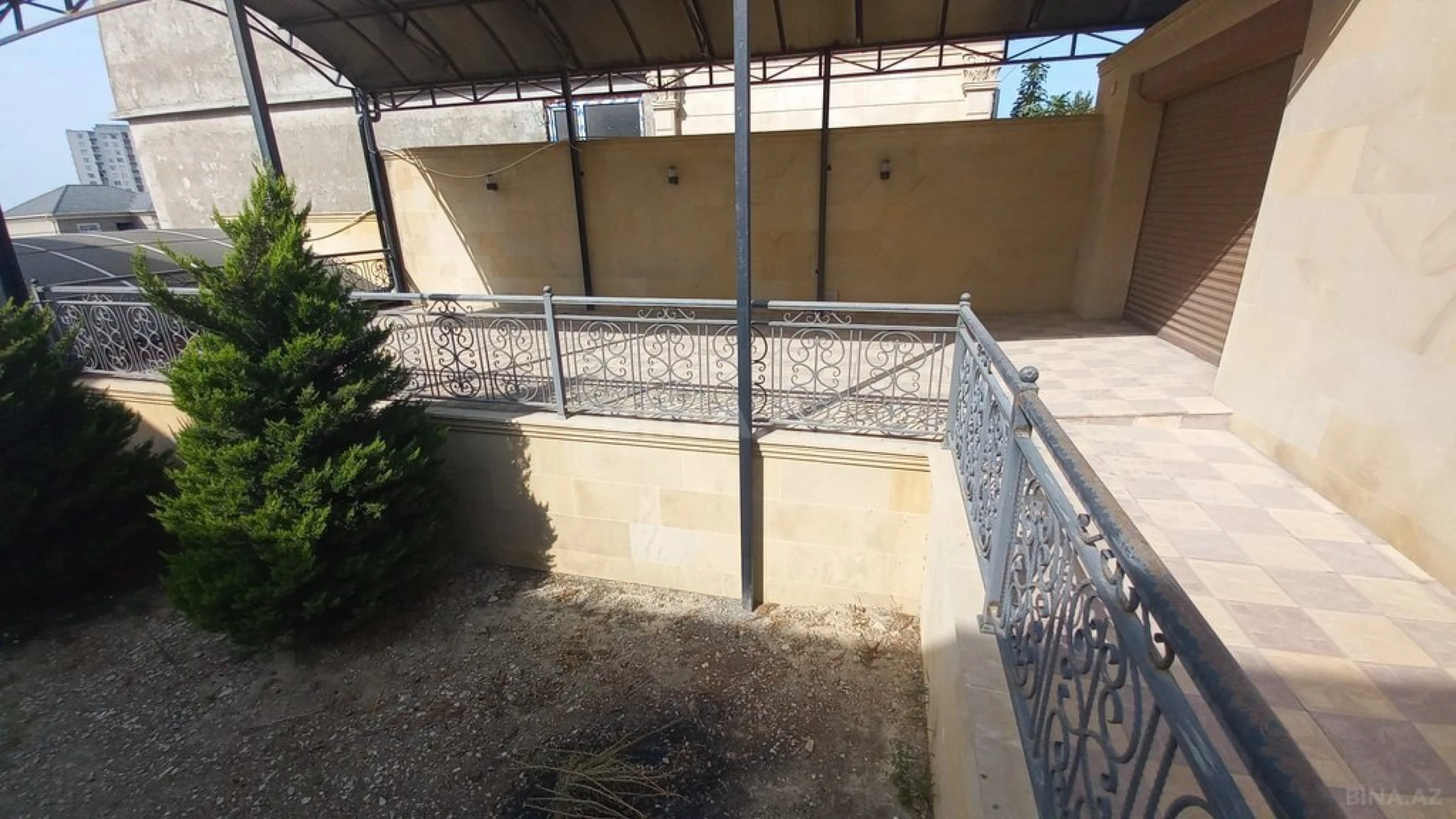 Kirayə verilir 12 otaqlı ofis 800 m²