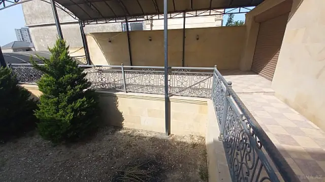 Kirayə verilir 12 otaqlı ofis 800 m²