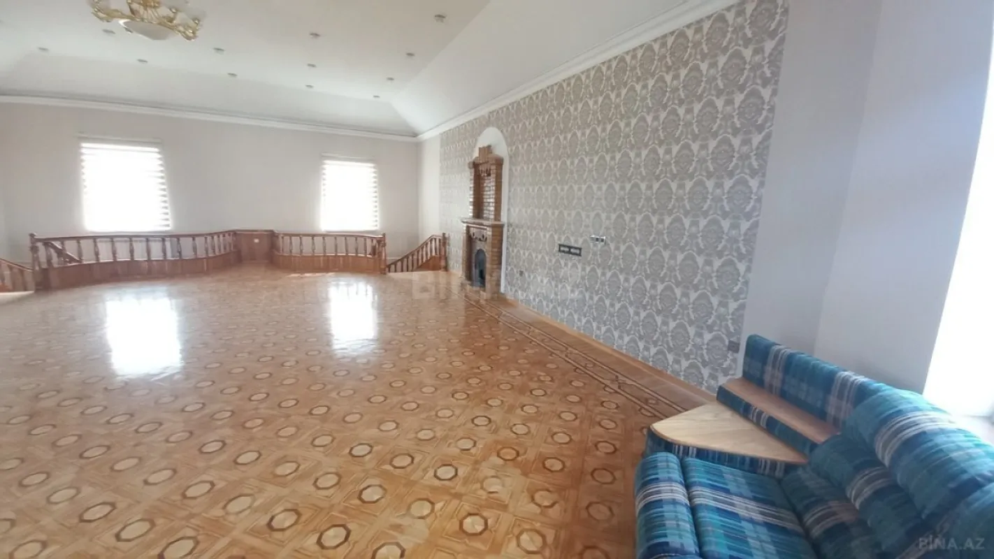 Kirayə verilir 12 otaqlı ofis 800 m²