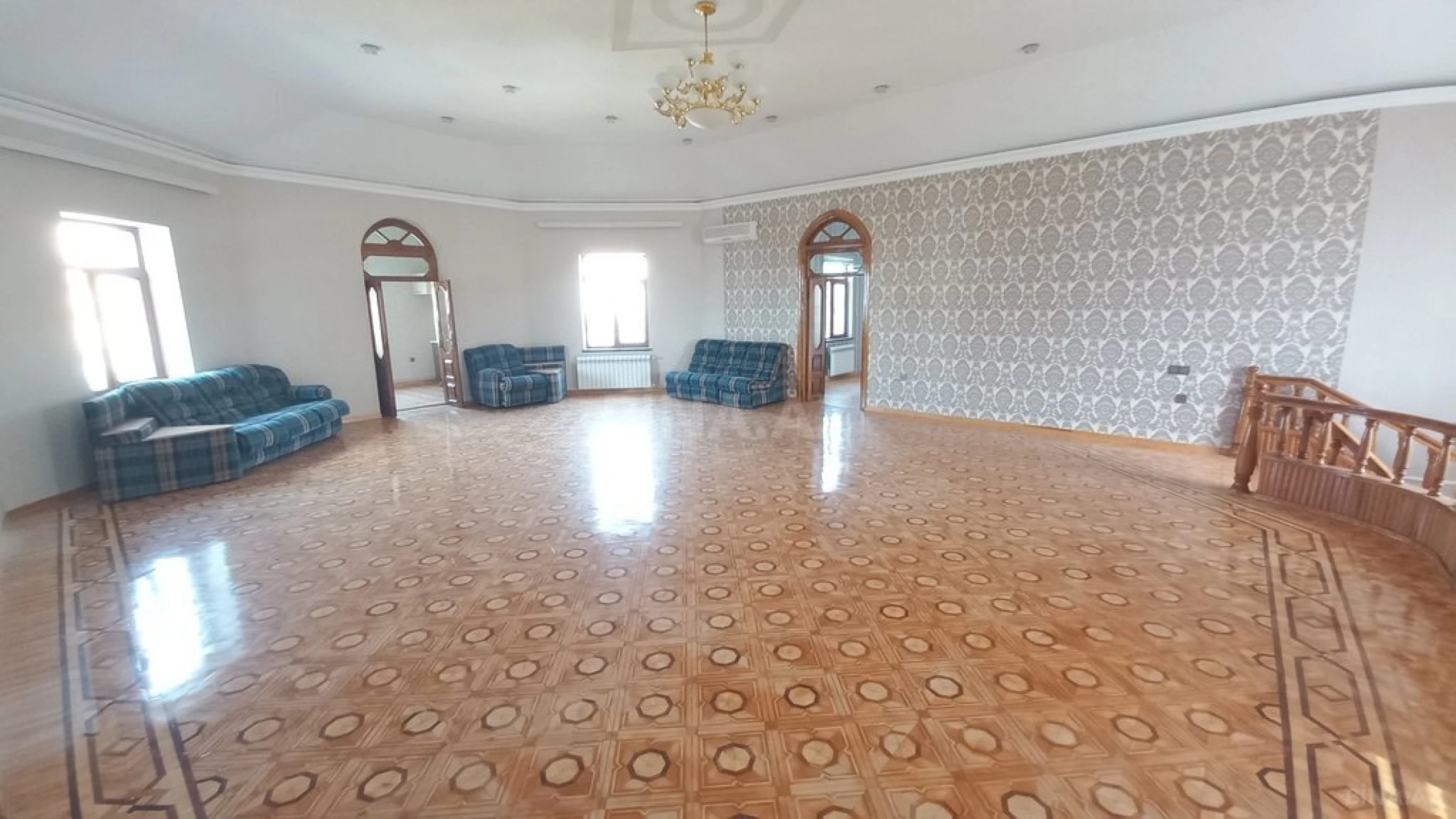 Kirayə verilir 12 otaqlı ofis 800 m²