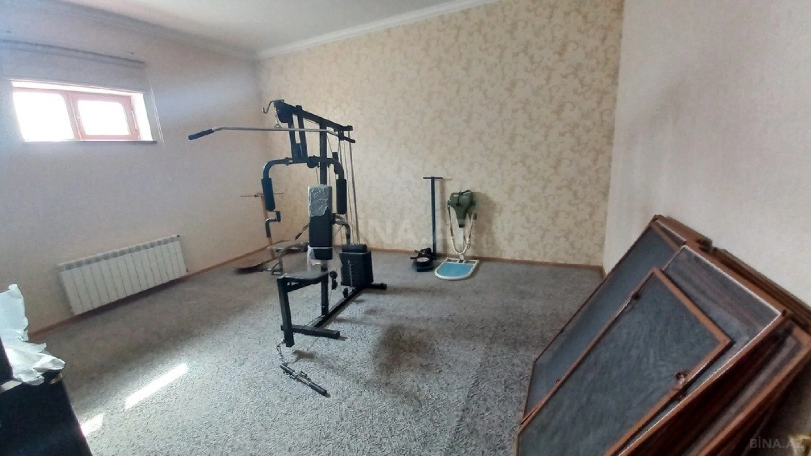 Kirayə verilir 12 otaqlı ofis 800 m²