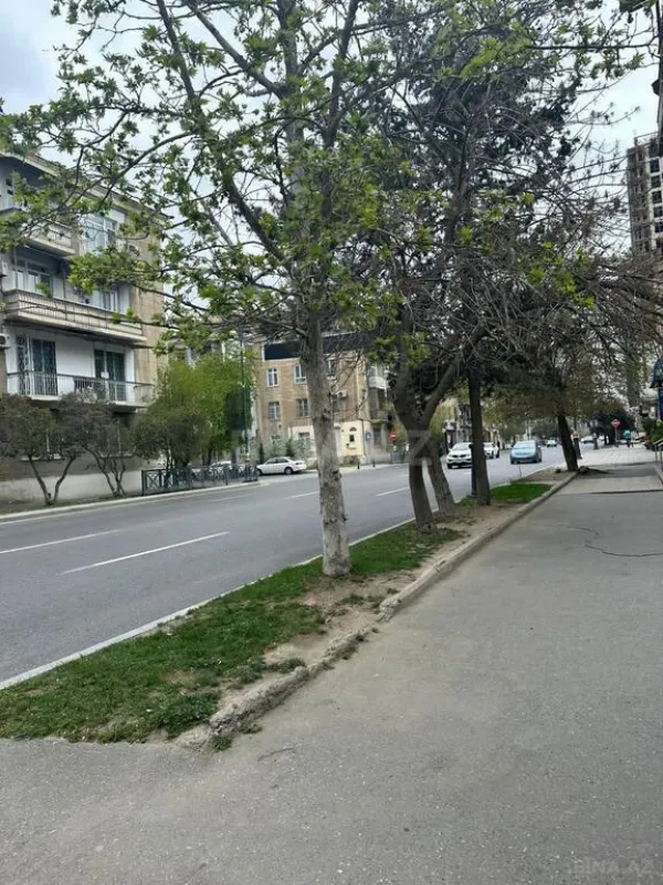 Satılır obyekt 68 m²