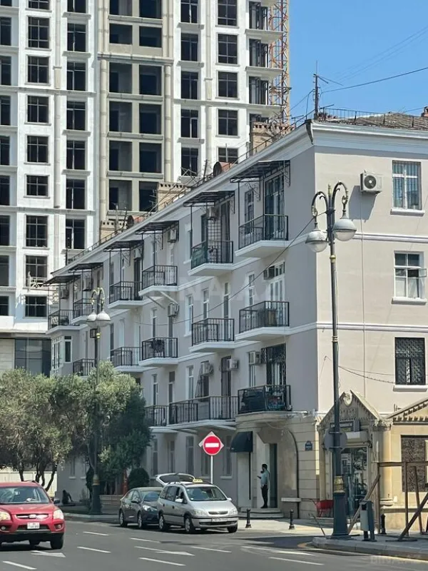 Satılır obyekt 100 m²